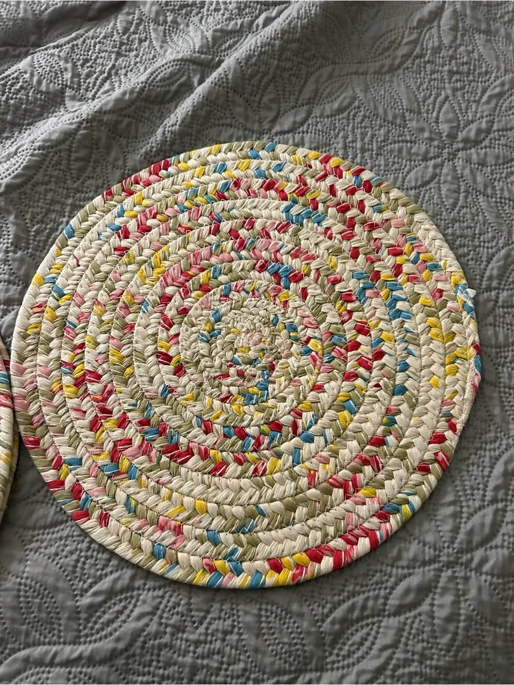 The Pioneer Woman Sweet Rose Braided Placemat .. Set Of Four.